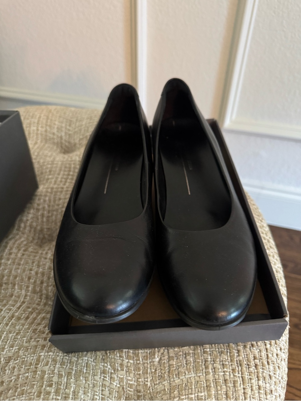 Ecco Black Leather Women's Heels
